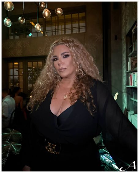 Indira Radić i Mile Kitić u hotelu Hyatt Beograd - Doček Nove godine 2026 uz vrhunsku muziku