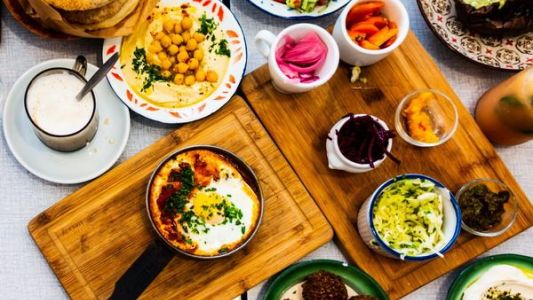 Tradicionalna trpeza za doček Nove godine u Beogradu Tradicionalna trpeza za doček Nove godine u Beogradu