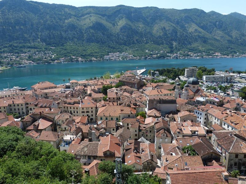 Doček Nove godine 2026 u Kotoru uz Parni Valjak, Mariju Šerifović i bogat Kotor Winter Fest program